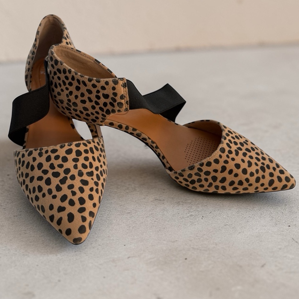 Corso Como Denice Leopard Print Leather Pointed Toe Kitten Heel Pump 8.5 EUC